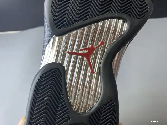 654459-670 Red Jordan Retro Challenge Air 14 0426